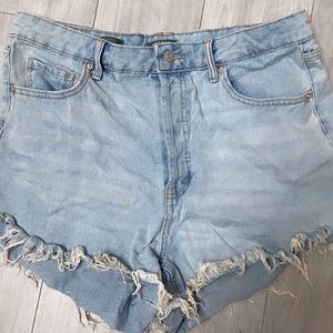 Light denim shorts.